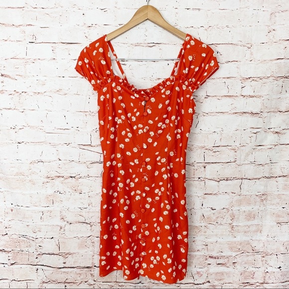 Finders Keepers Mae Daisy Mini Dress Size 4 Milkmaid - Picture 6 of 12